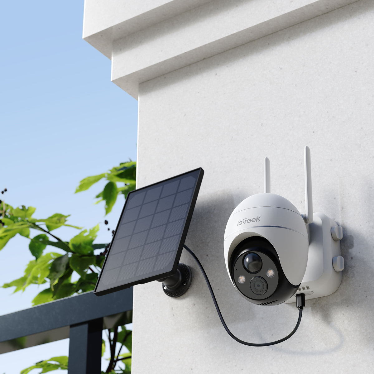 5MP Solar-Powered 360° PTZ Outdoor Camera with 4X Zoom